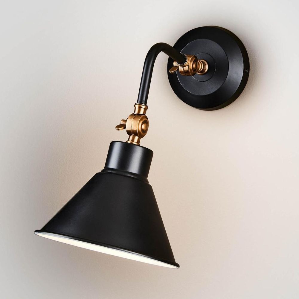 Nevada Wall Light Black (RRP $341)