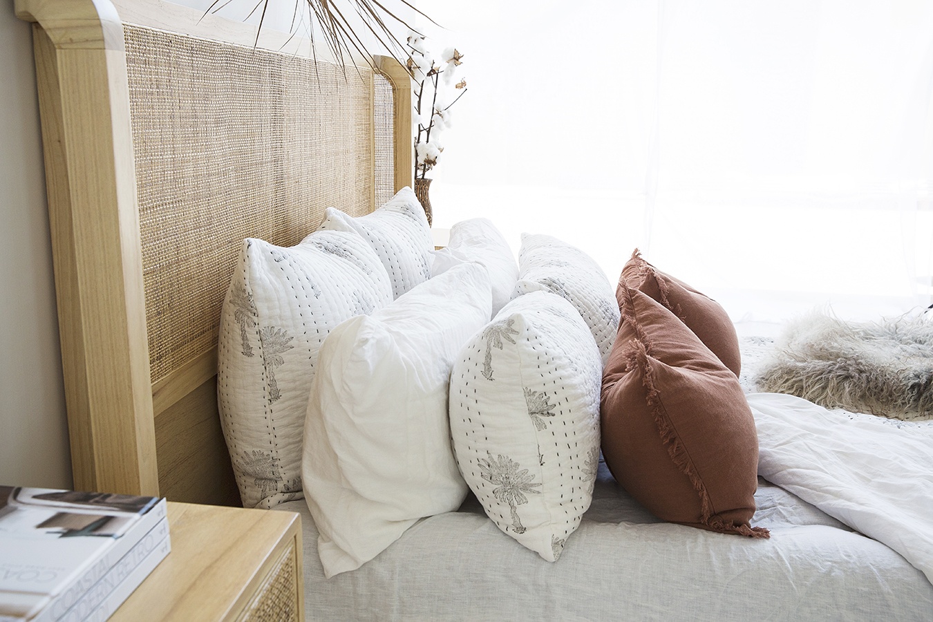 Castaway Bed King Size, Width 212cm x Depth 221cm x Height 110cm - Image 7