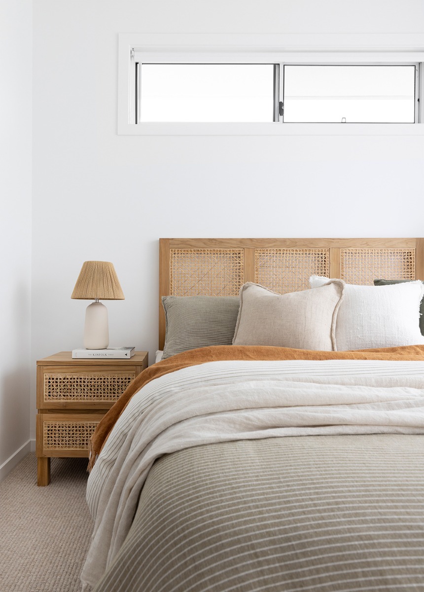 Fernando Bed King, 195cm Wide x 215cm Long x 125cm High - Image 5