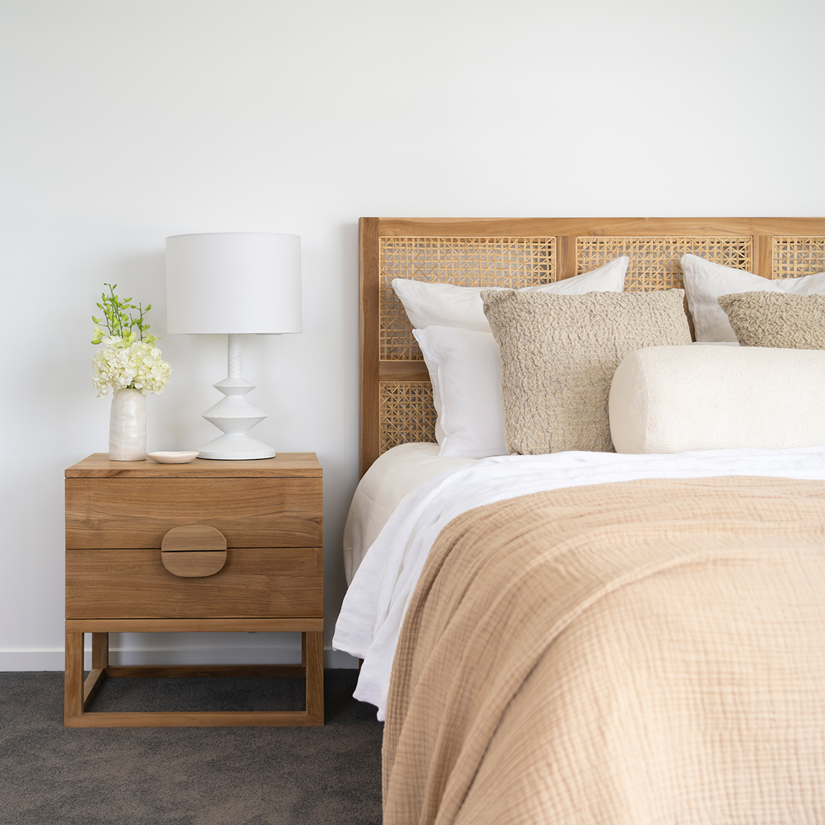 Fernando Bed King, 195cm Wide x 215cm Long x 125cm High - Image 7
