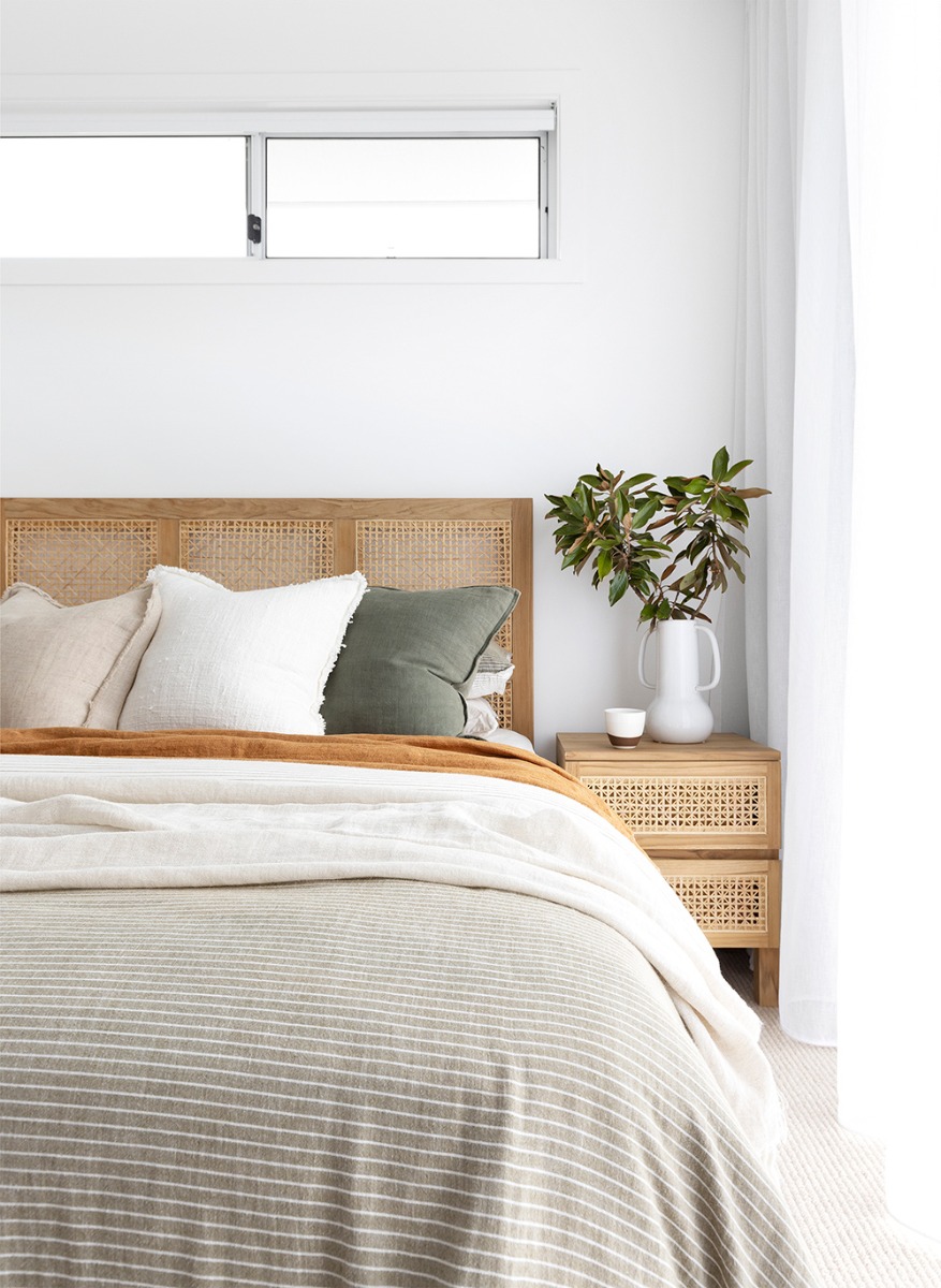 Fernando Bed Queen, 165cm Wide x 215cm Long x 125cm High - Image 3