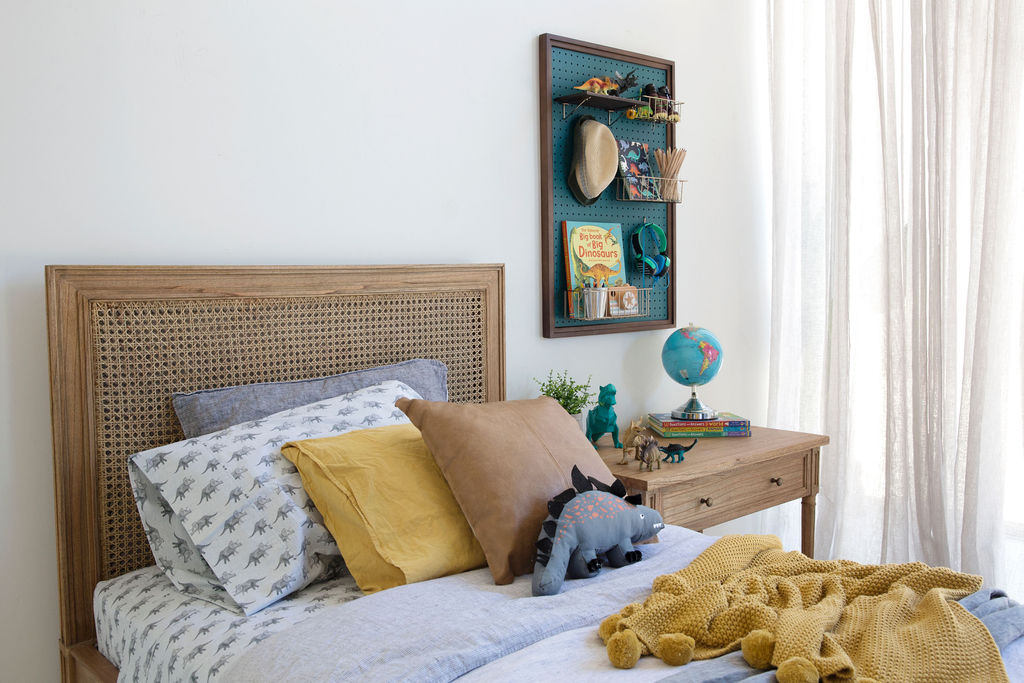 Hamilton Cane Bed Single Weathered Oak - Image 4