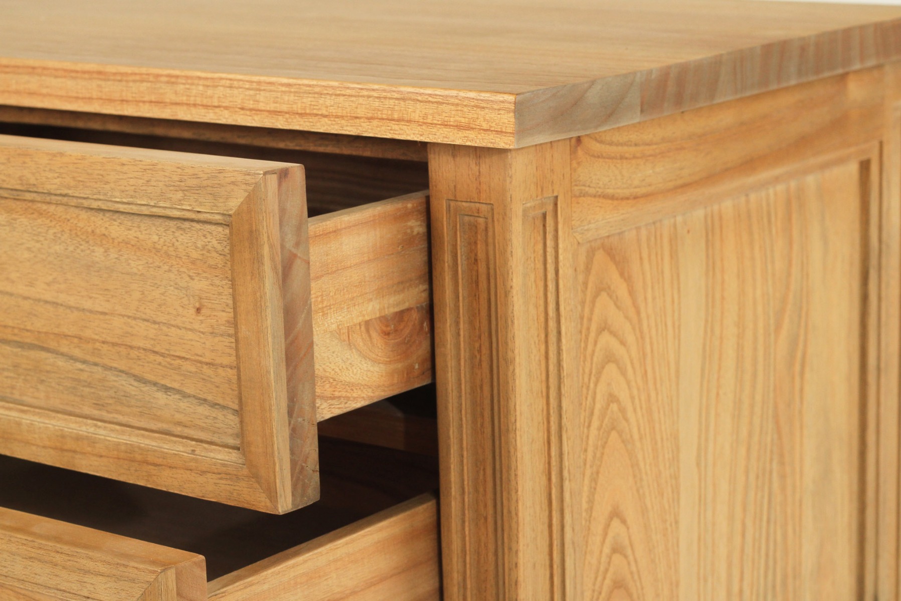 Hamilton Bedside Table 3 Drawer Weathered Oak, Width 70cm x Depth 45cm x Height 67cm - Image 9
