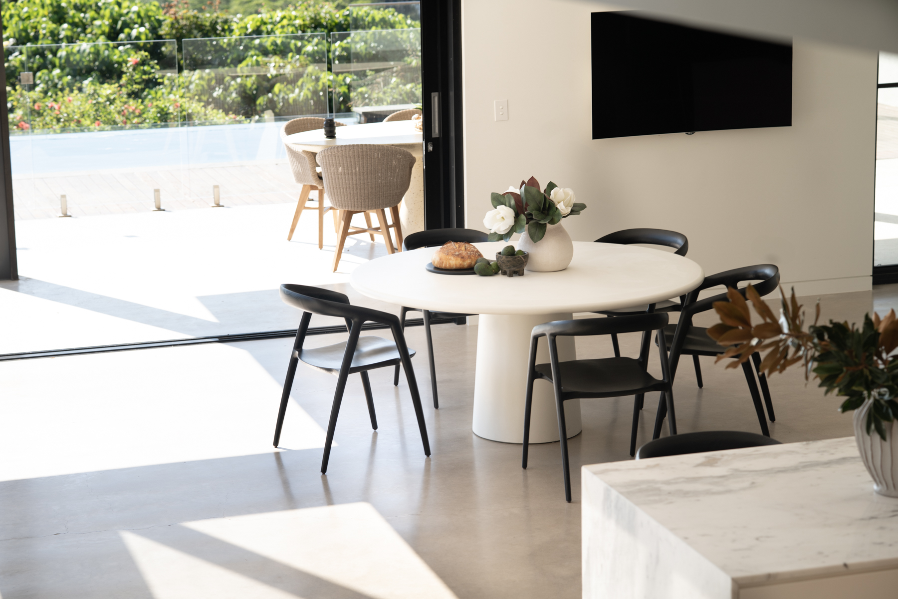 Cali Dining Chair Black, Width 54cm x Depth 55cm x Height 77cm - Image 3