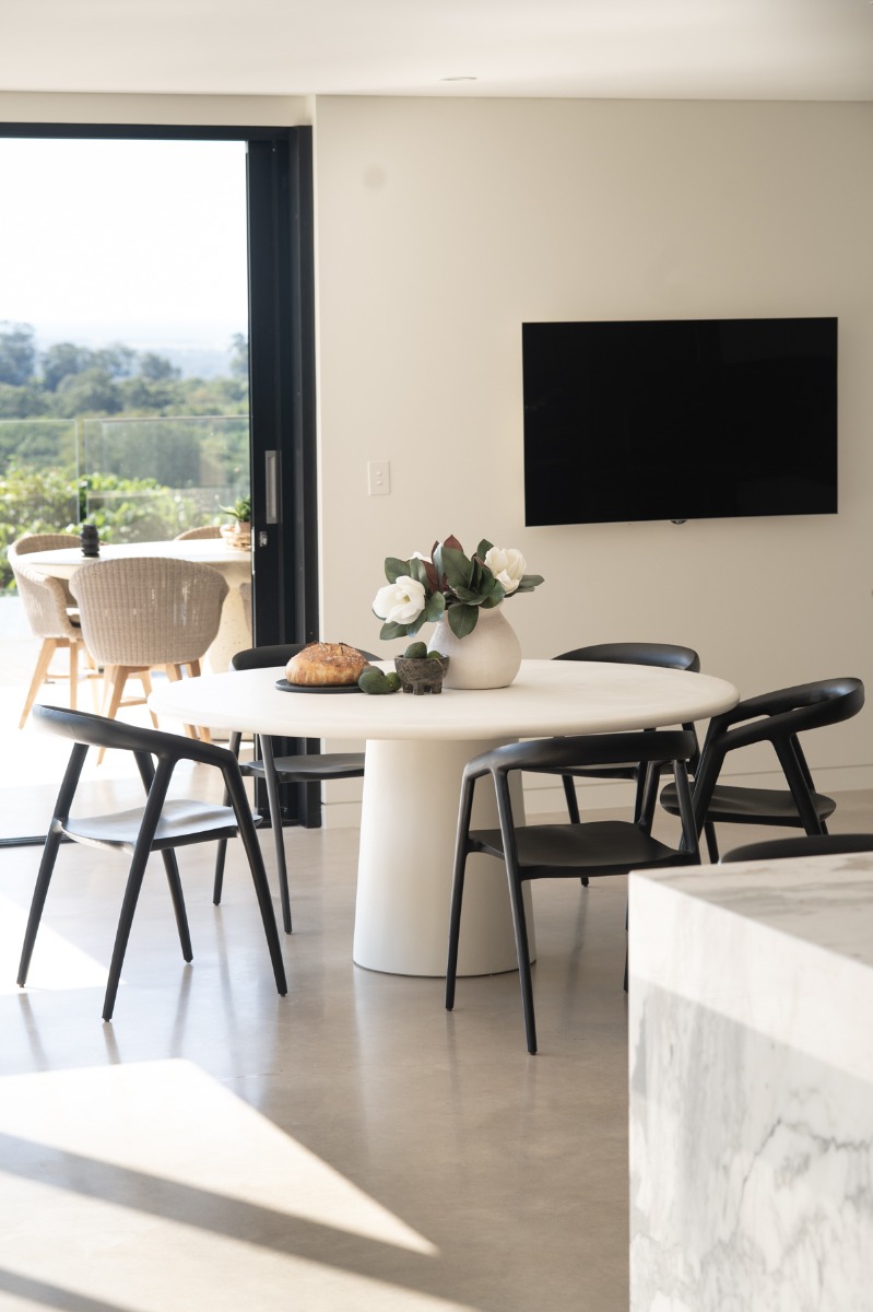 Cali Dining Chair Black, Width 54cm x Depth 55cm x Height 77cm - Image 4