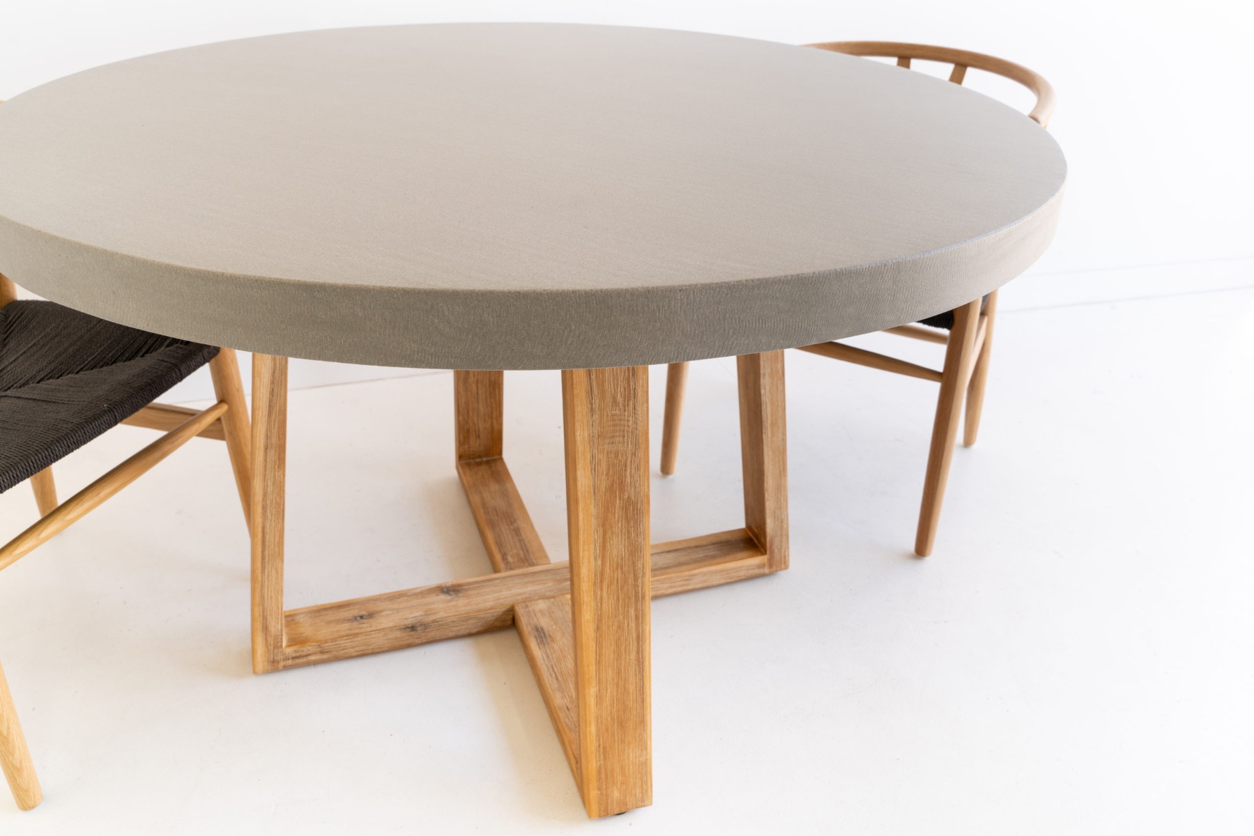 1.2m Alta Elkstone Round Dining Table – Pebble Grey with Light Honey Legs - Image 5