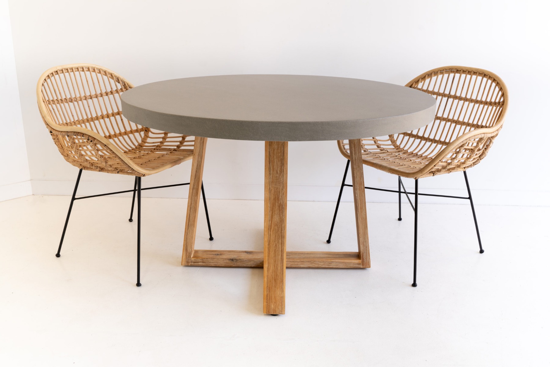 1.2m Alta Elkstone Round Dining Table – Pebble Grey with Light Honey Legs - Image 8
