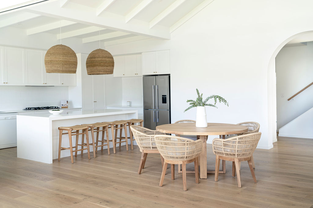 St Ives Dining Table, Width 150cm x Depth 150cm x Height 76cm - Image 15