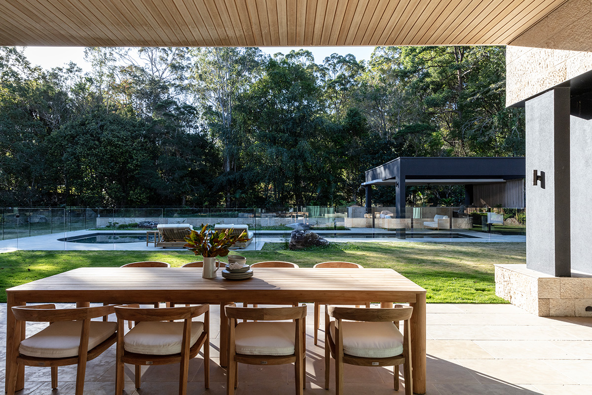 Maya Outdoor Table, L 320cm x W 110cm x H 76cm - Image 5