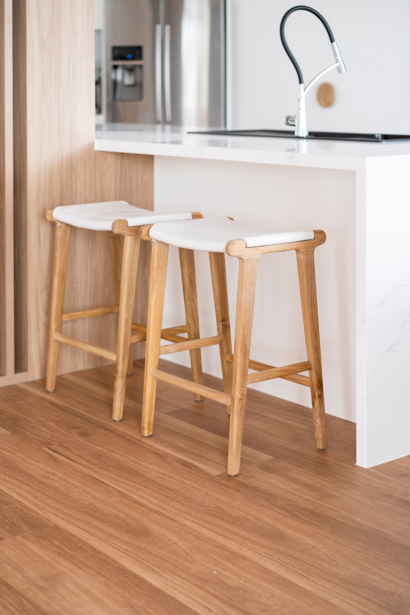 Pasadena Leather Saddle Stool White Flat, W 46cm x D 38cm x H 66cm - Image 10