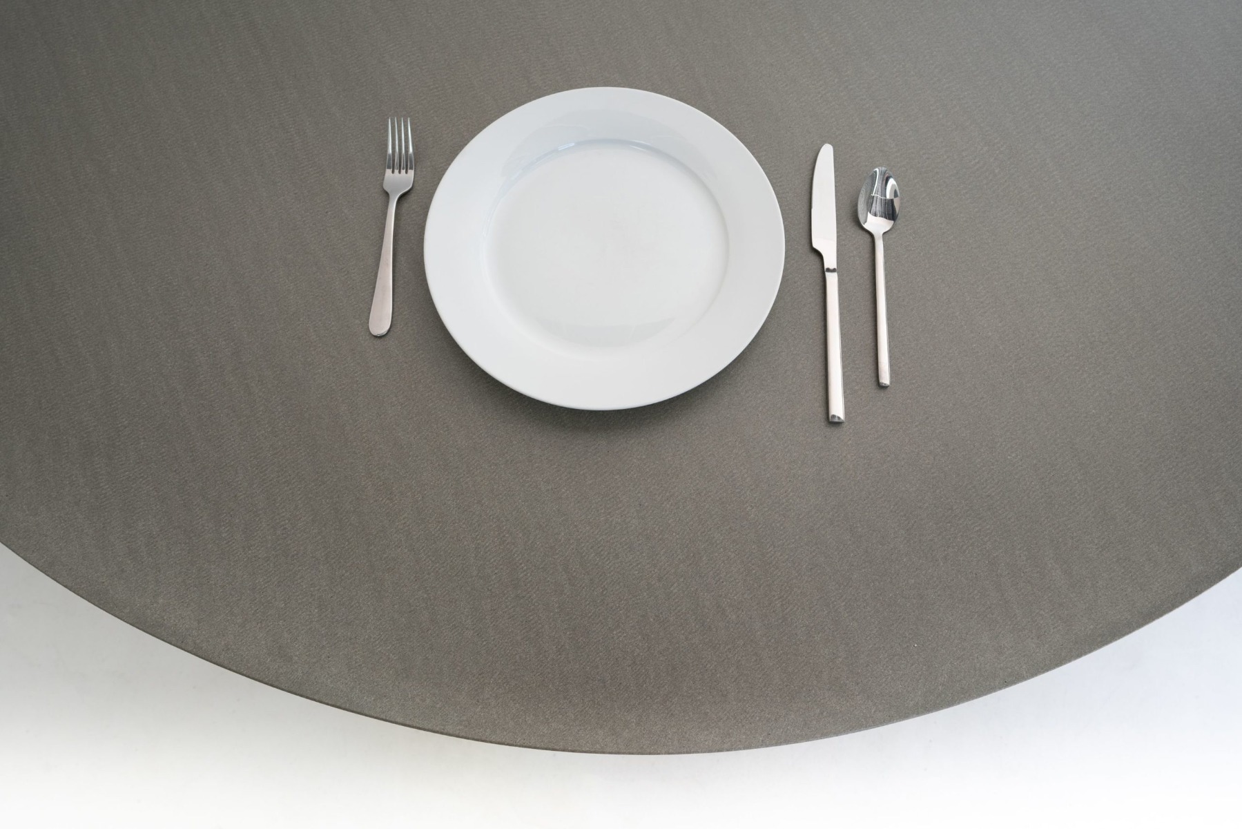1.6m Alta Elkstone Round Dining Table – Pebble Grey with Light Honey Legs - Image 4