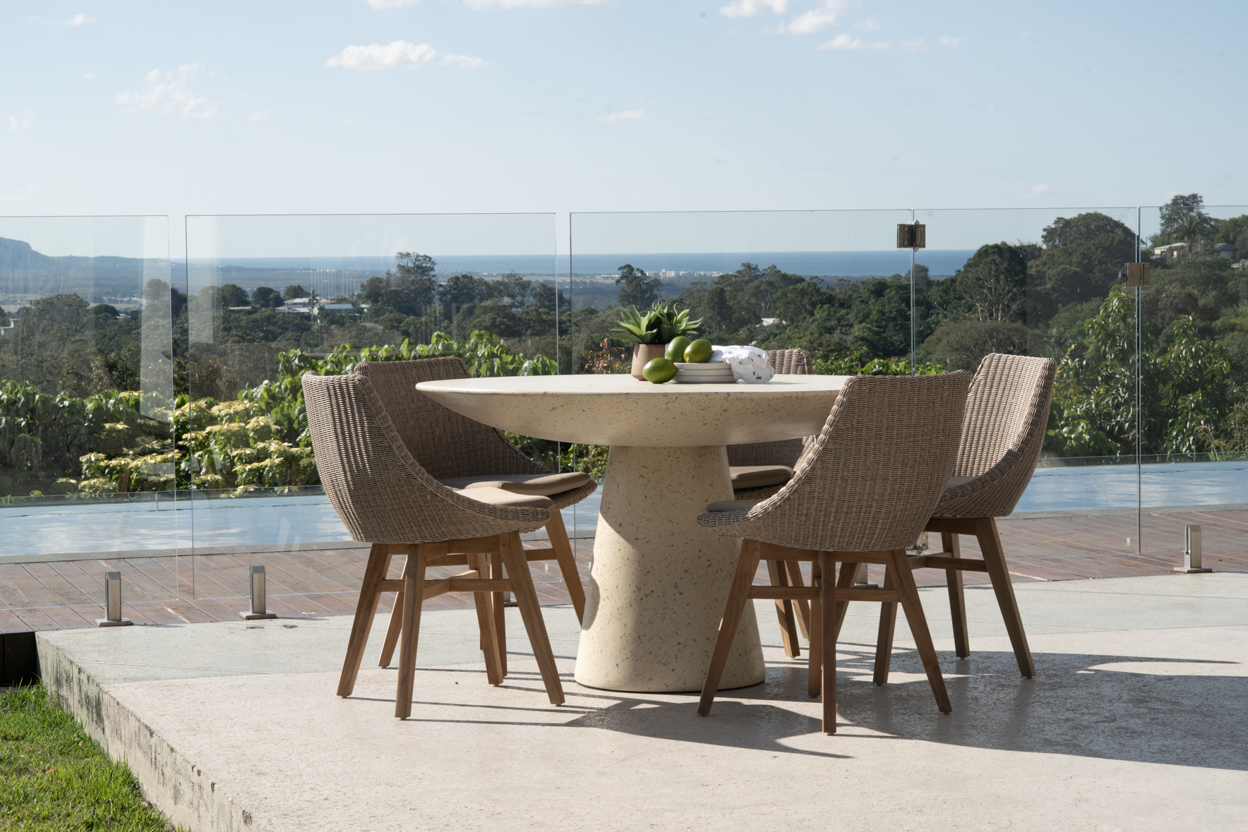 Clara Dining Table, - Image 3