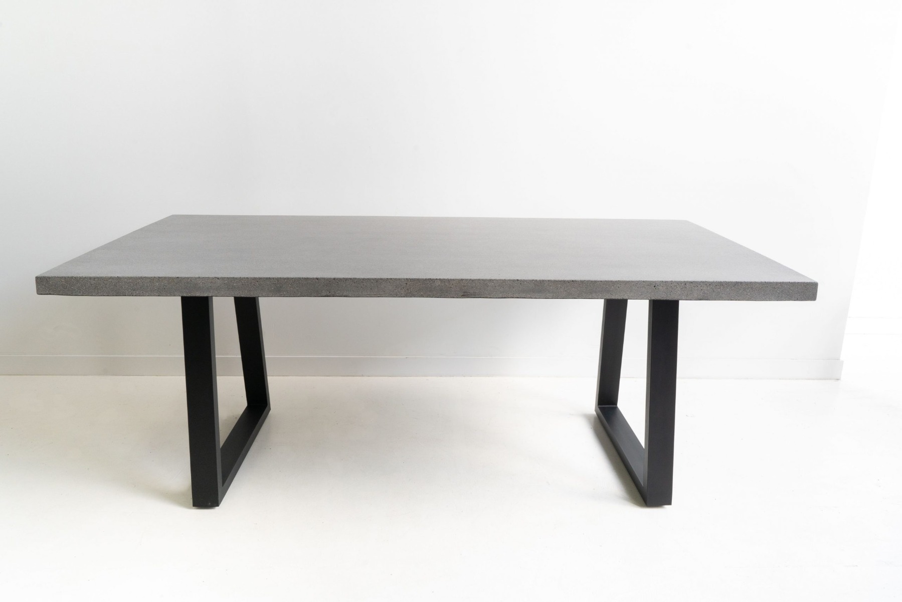 2.4m Sierra Elkstone Rectangular Dining Table – Speckled Grey with Black Powder Coated Legs - Image 3