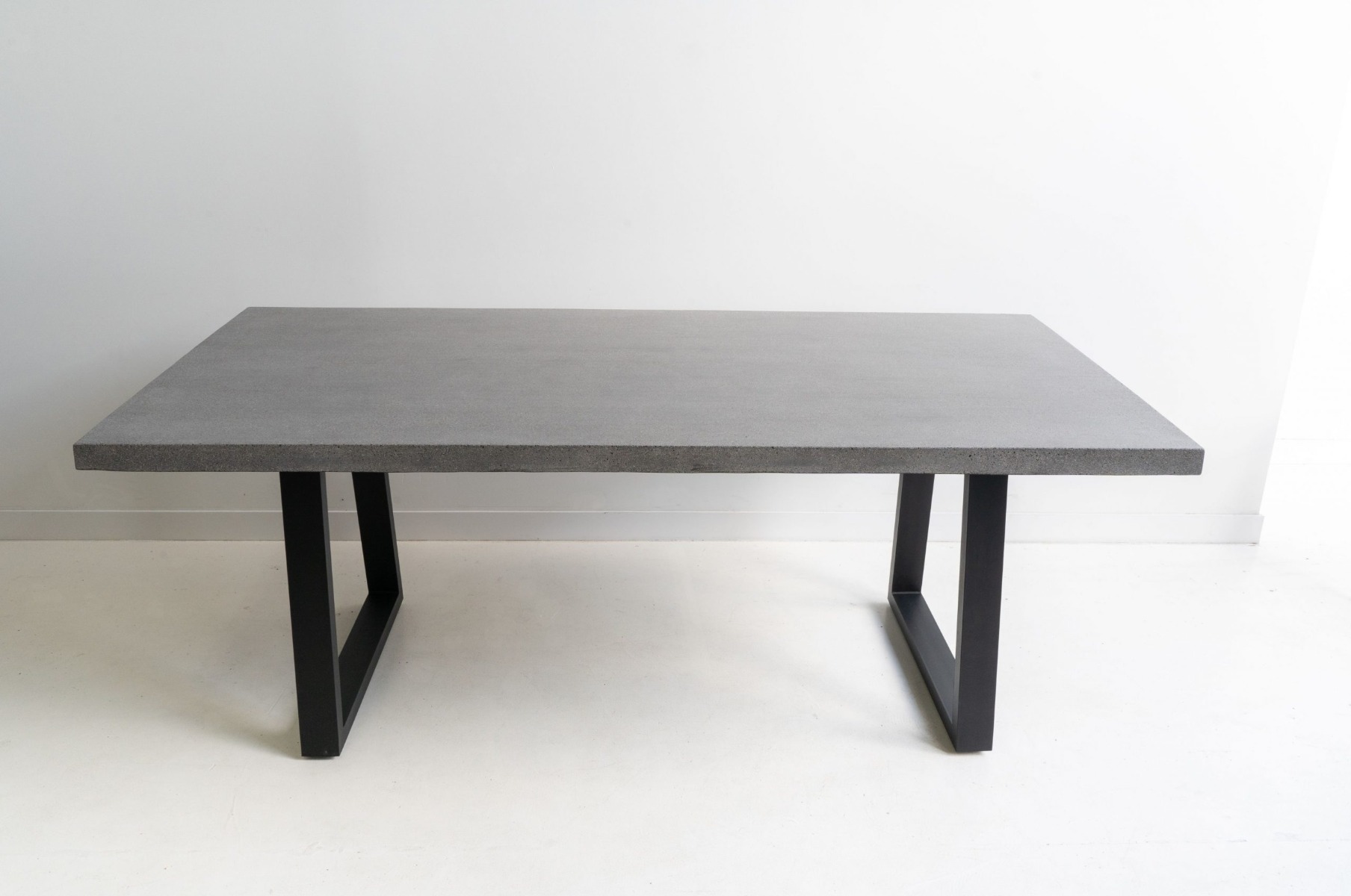 2.4m Sierra Elkstone Rectangular Dining Table – Speckled Grey with Black Powder Coated Legs - Image 4