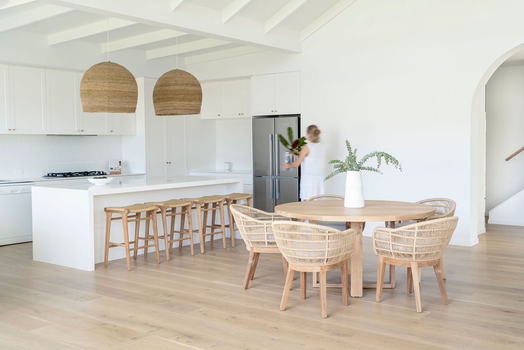 St Ives Dining Table, Width 200cm x Depth 200cm x Height 76cm - Image 13