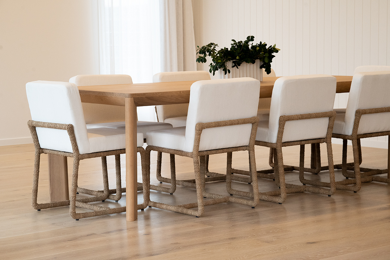 Asher Dining Table American Oak, L 300cm x W 115cm x H 76cm - Image 10