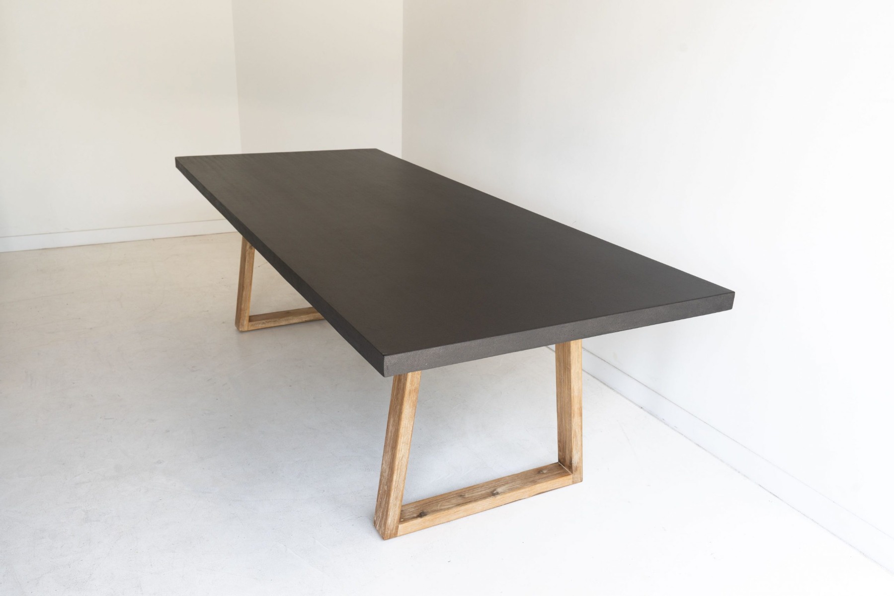 2.4m Sierra Elkstone Rectangular Dining Table – Ebony Black with Light Honey Legs - Image 3