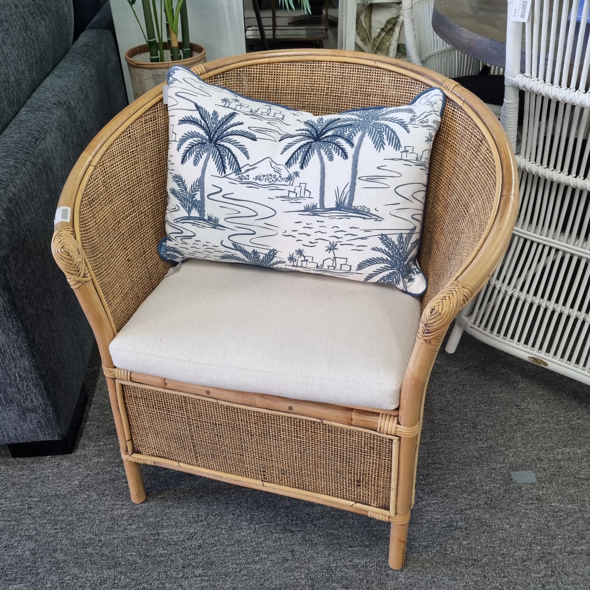 "Raffles" Hampton Style rattan Armchair with cream linen cushion, 76cm x 65cm x 80cm (RRP $499) - Image 3
