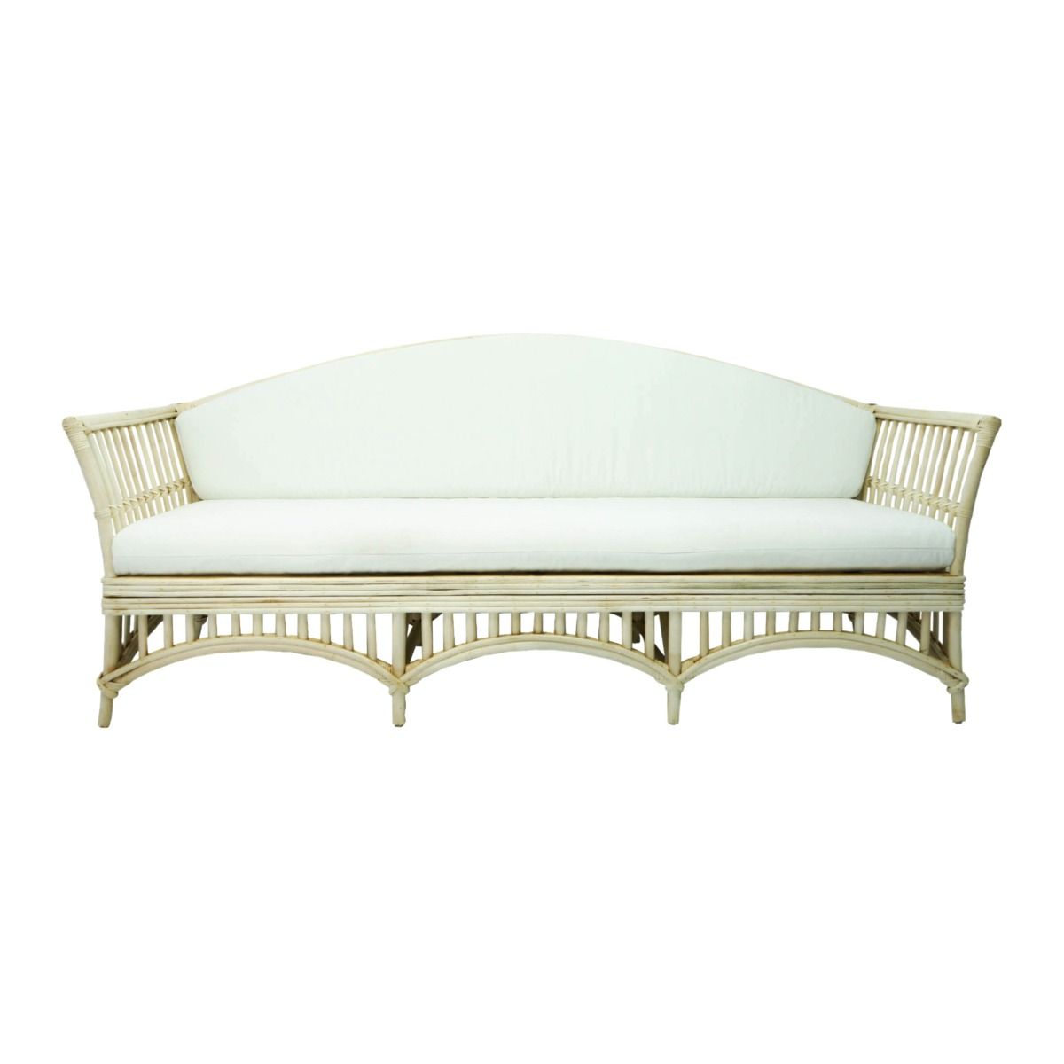 "Airlie" Hamptons Style Outdoor Alfresco 3 Seater Lounge in Natural Rattan with White Cushions (RRP $1699)