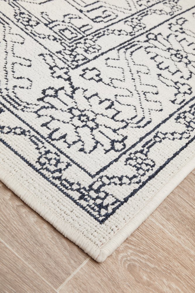 "Seaside" Hamptons Style Outdoor/Indoor Rug, White - Image 2