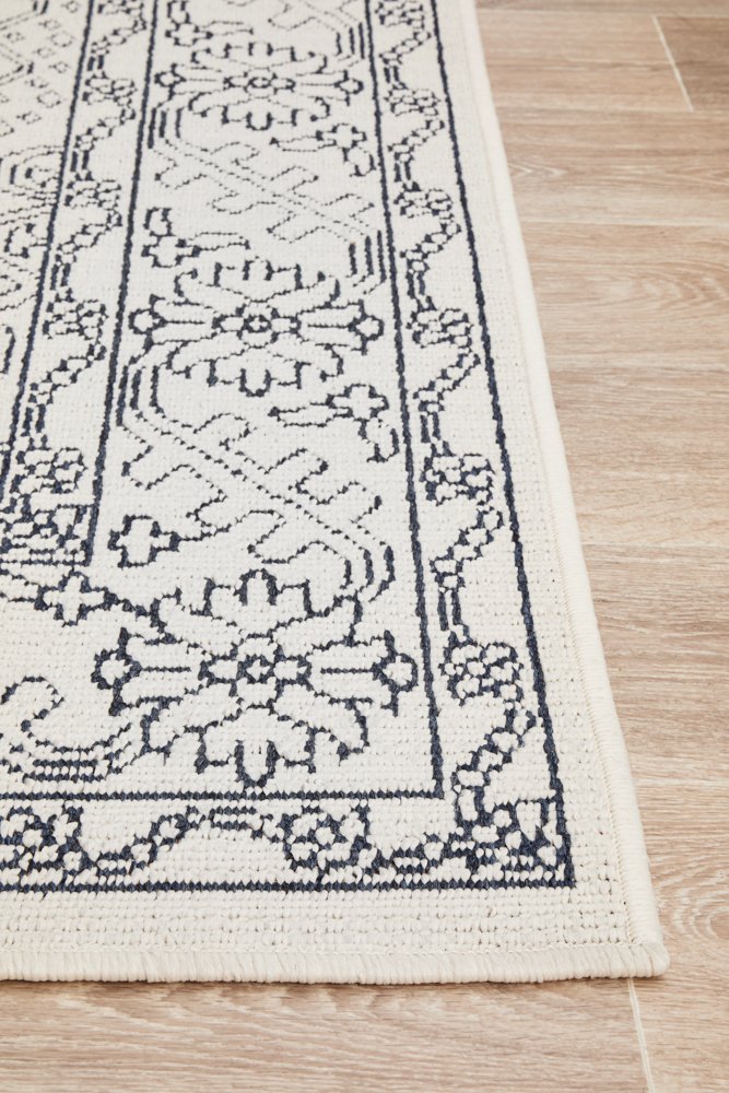 "Seaside" Hamptons Style Outdoor/Indoor Rug, White - Image 3