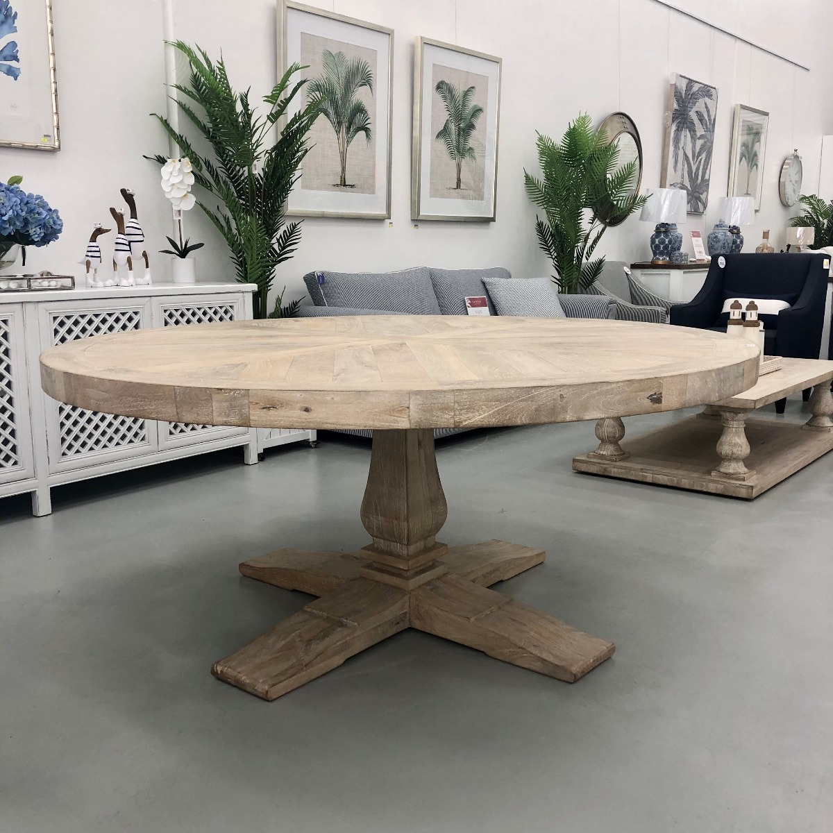 "Whitsunday" Hamptons Style Parquetry Hardwood Timber 150cm Round Dining Table, Beachwhite Finish (RRP $2999) - Image 2