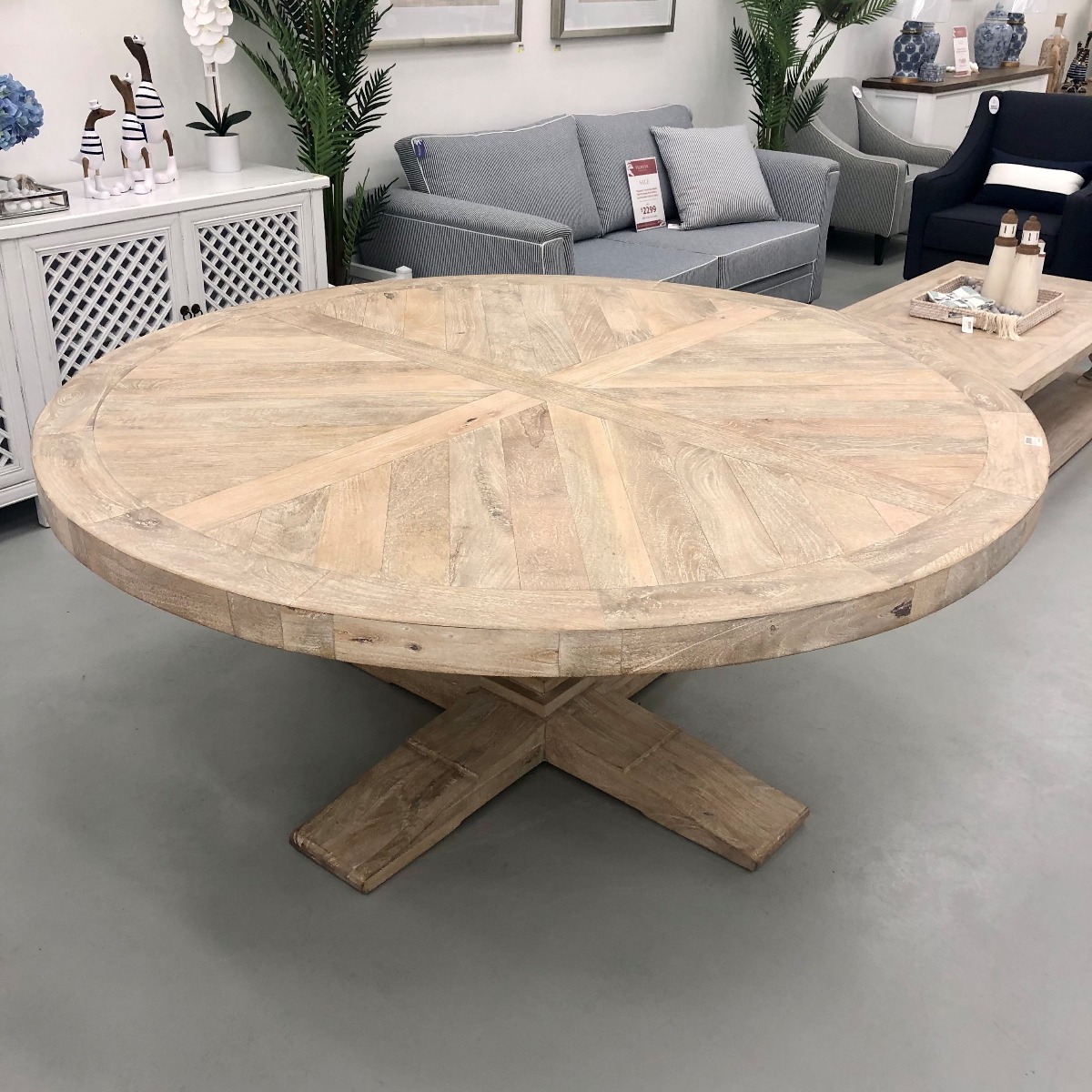 "Whitsunday" Hamptons Style Parquetry Hardwood Timber 150cm Round Dining Table, Beachwhite Finish (RRP $2999) - Image 3