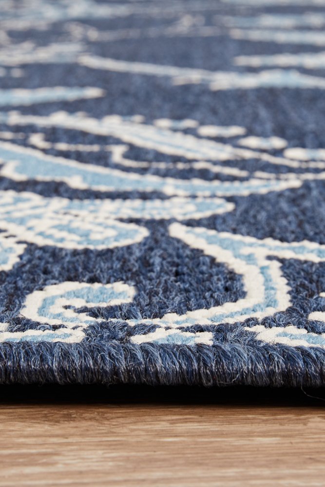 "Seaside" Hamptons Style Outdoor/Indoor Rug, Navy - Image 5