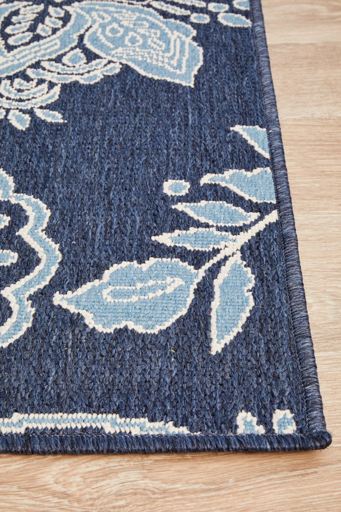 "Seaside" Hamptons Style Outdoor/Indoor Rug, Navy - Image 6