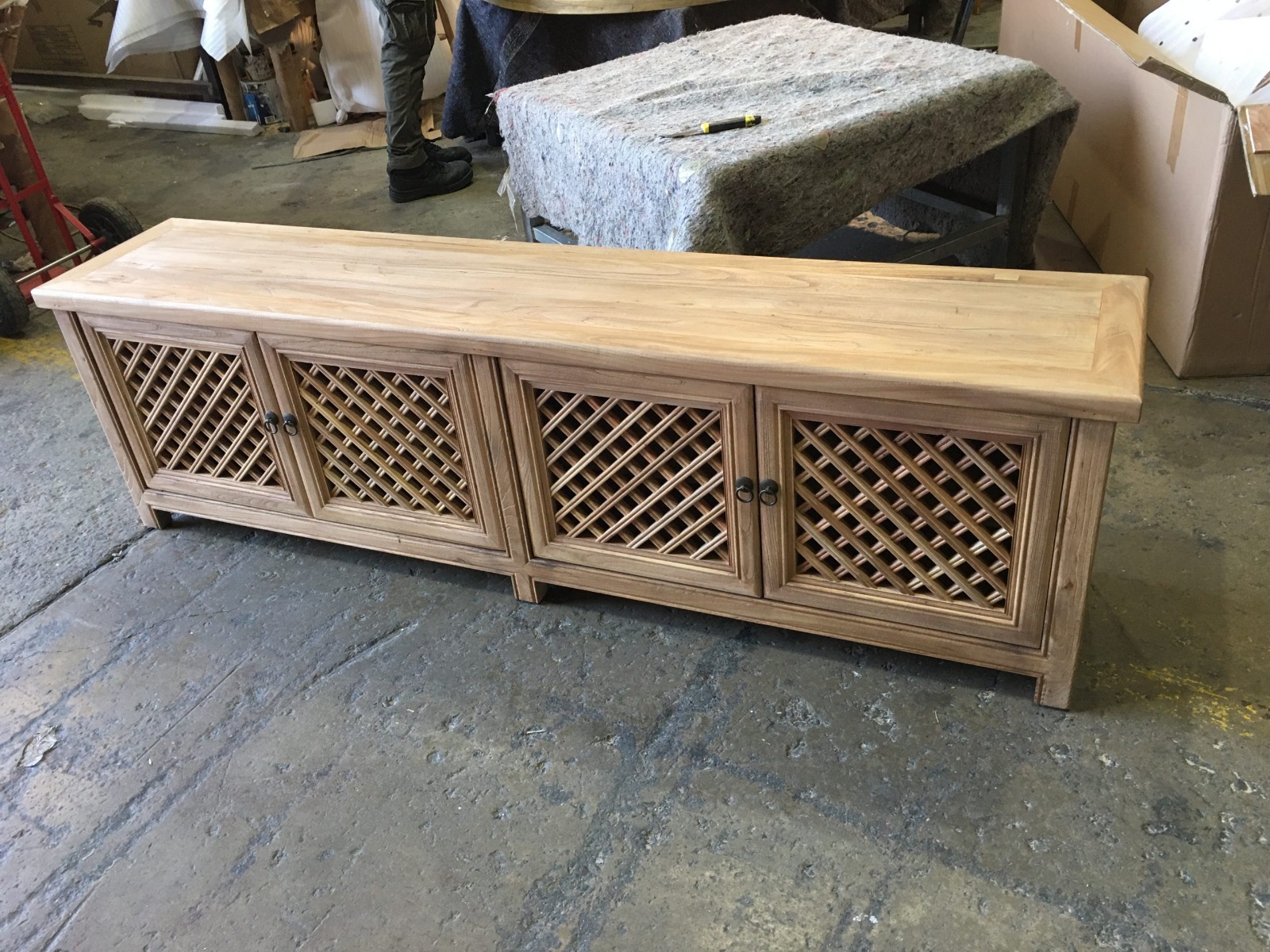 "St Barts" Hamptons Style 4 Door TV Unit Recycled Elm with Lattice Doors Natural, 200cm x 40cm x 58cmH (RRP $2499) - Image 5