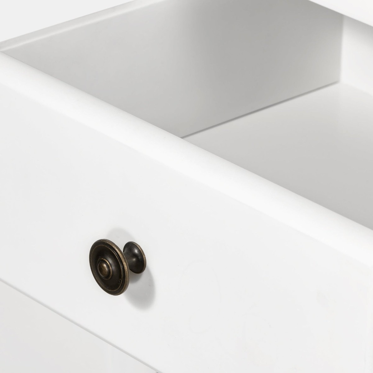 Sorrento 4 Door Hamptons Buffet White, W 188cm D 50cm H 85cm (RRP $2299) - Image 3