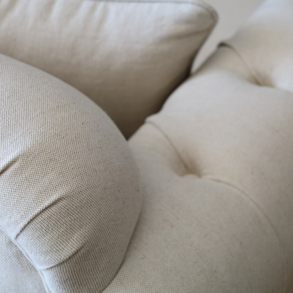 Vaucluse 3 Seat Hamptons Buttoned Sofa Beige Linen Blend, W 224cm D 89cm H 91cm (RRP $2499) - Image 10