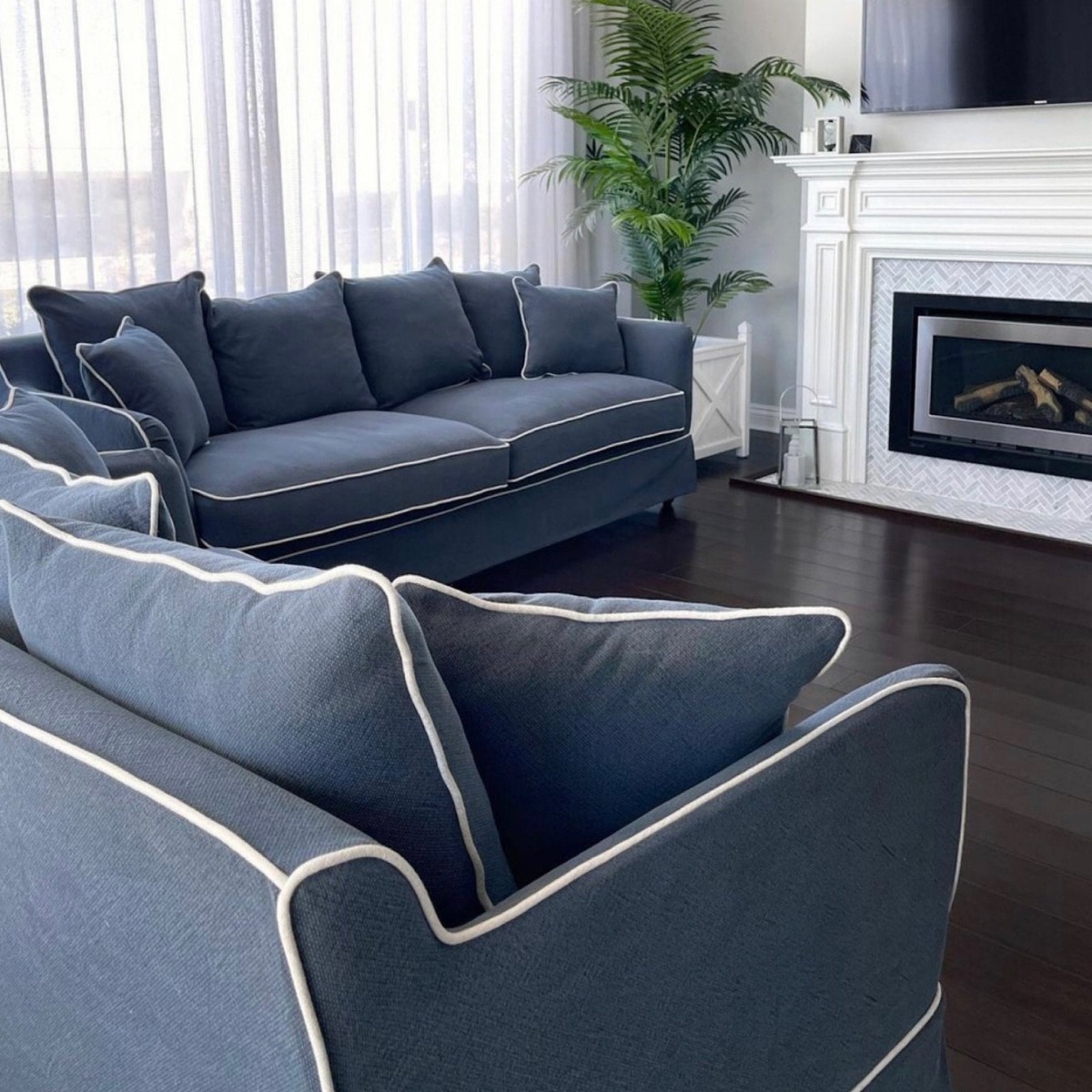 Noosa Hamptons 2.5 Seat Sofa Navy, W 195cm D 91cm H 80cm (RRP $2699) - Image 5