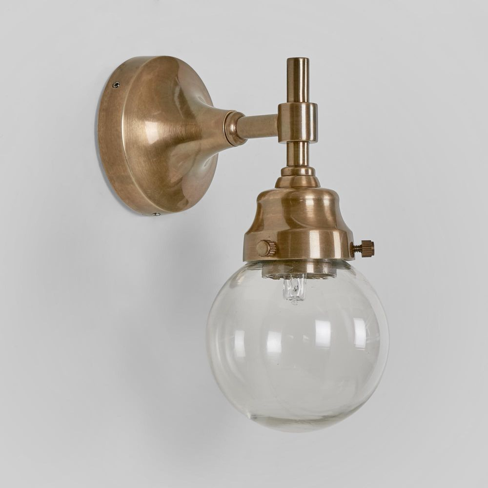 Iceberg Outdoor Wall Light Antique Brass (RRP $308) - Image 4