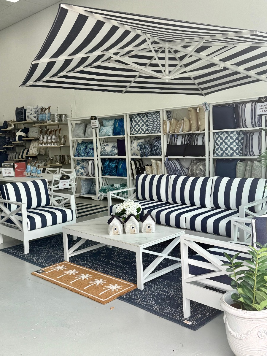 "Montego Bay" Hamptons Style Outdoor Aluminium 3+1+1 + Coffee Table Lounge Setting *Includes Shelta 350cm Octagonal Cantilever Umbrella (RRP $6999) - Image 2