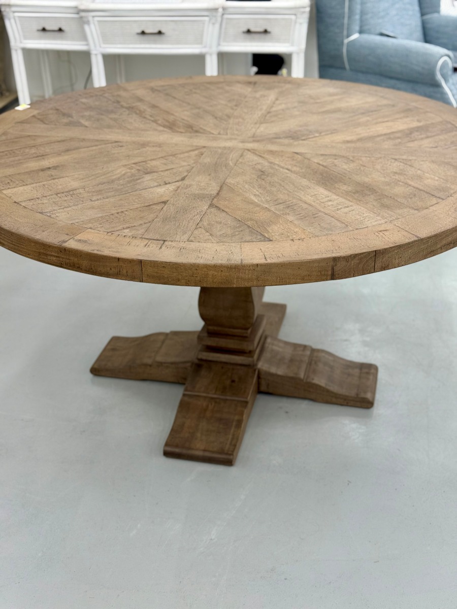 "Whitsunday" Hamptons Style Parquetry Hardwood Timber 150cm Round Dining Table, Hamptons Grey (RRP $2499) - Image 3