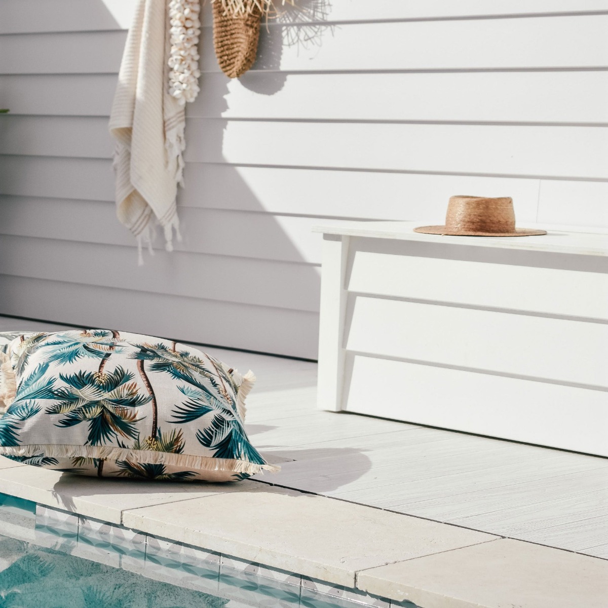 Outdoor Cushion Coastal Fringe Palm Trees Natural 60cm x 60cm - Image 2