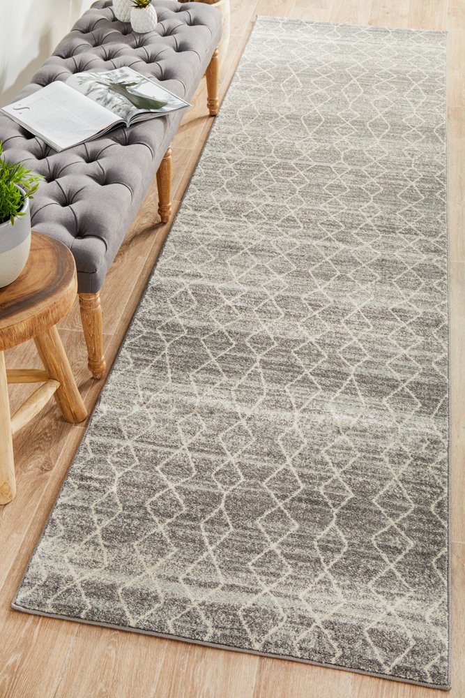 Evoke 257 Hamptons Style Indoor Rug Silver Runner