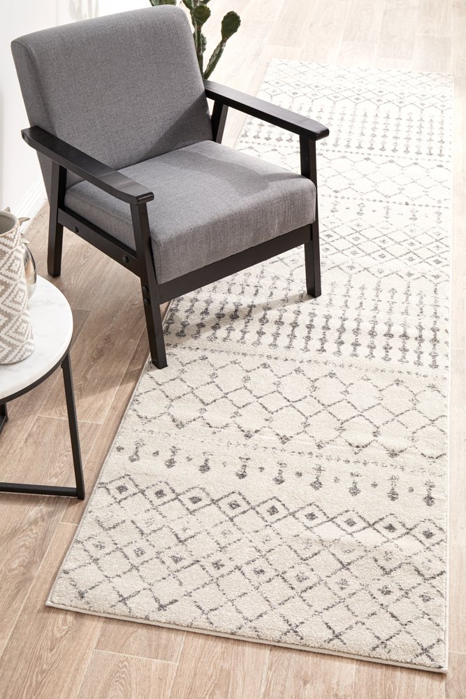 Chrome Elsa Hamptons Style Indoor Rug Silver Runner