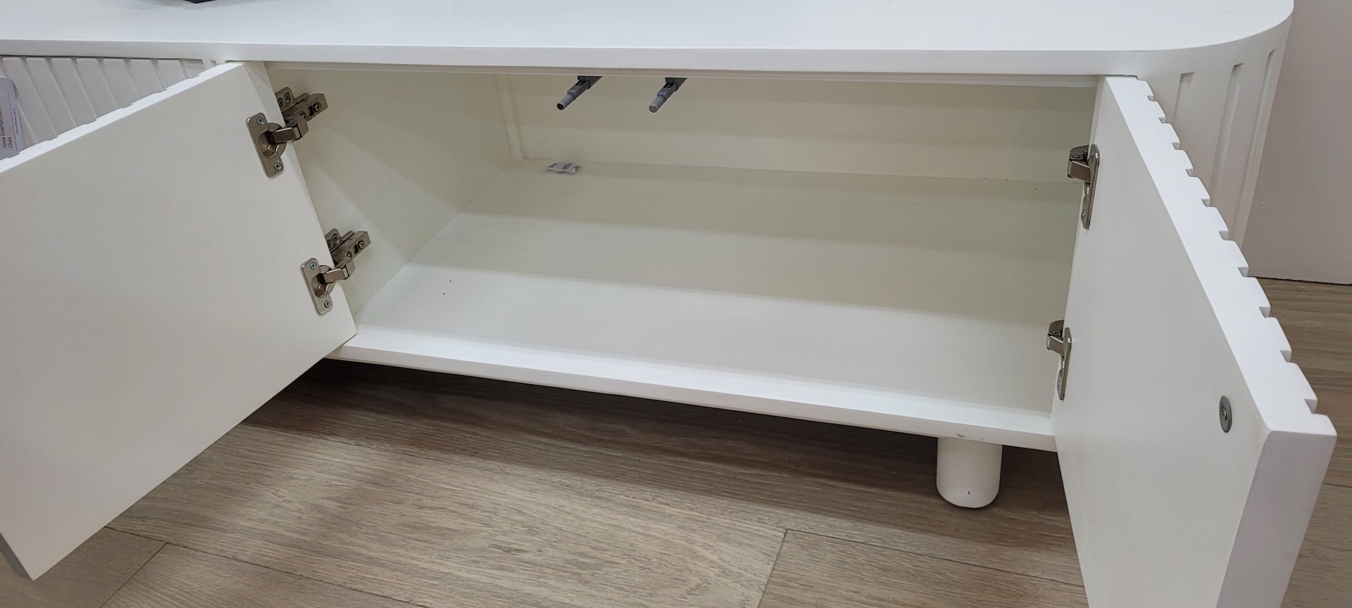 Vince Entertainment Unit White, W 183cm D 48cm H 52cm (RRP $3499) - Image 3